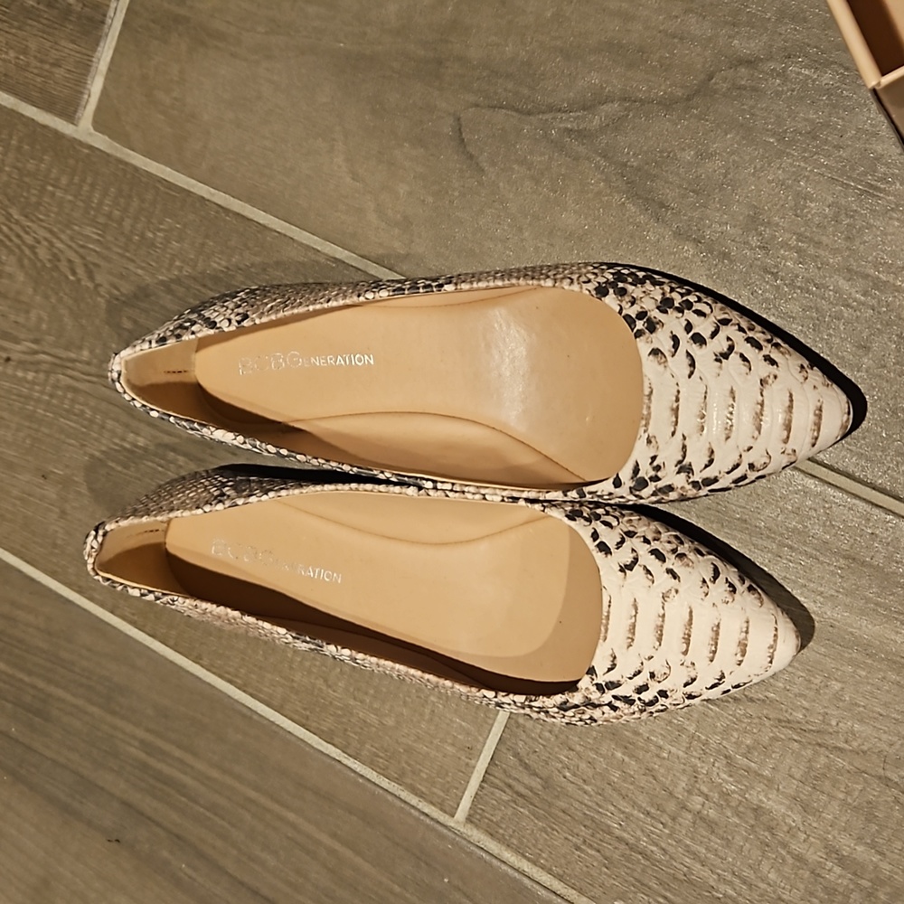 BCBGeneration snake print flats